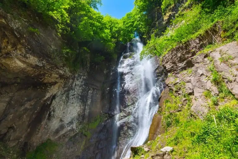 Makhuntseti waterfall