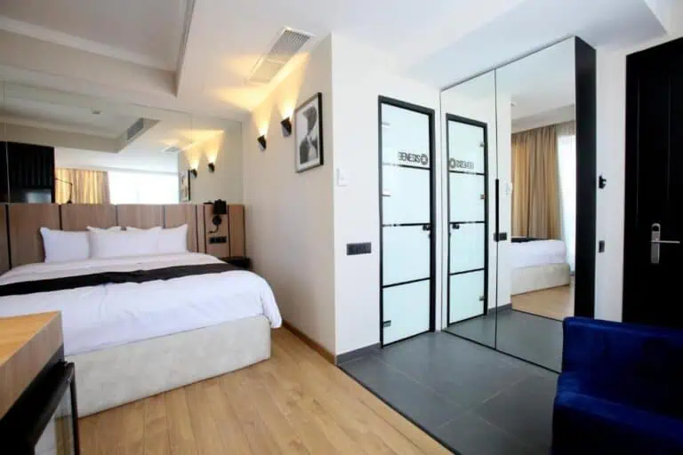 Genesis Hotel
