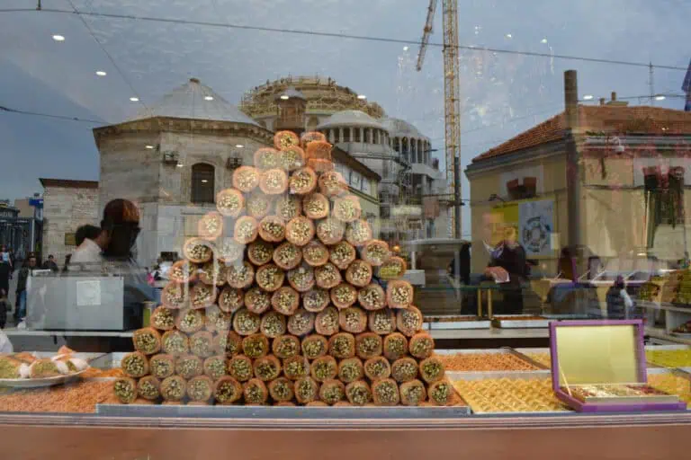 שוק לילו טביליסי