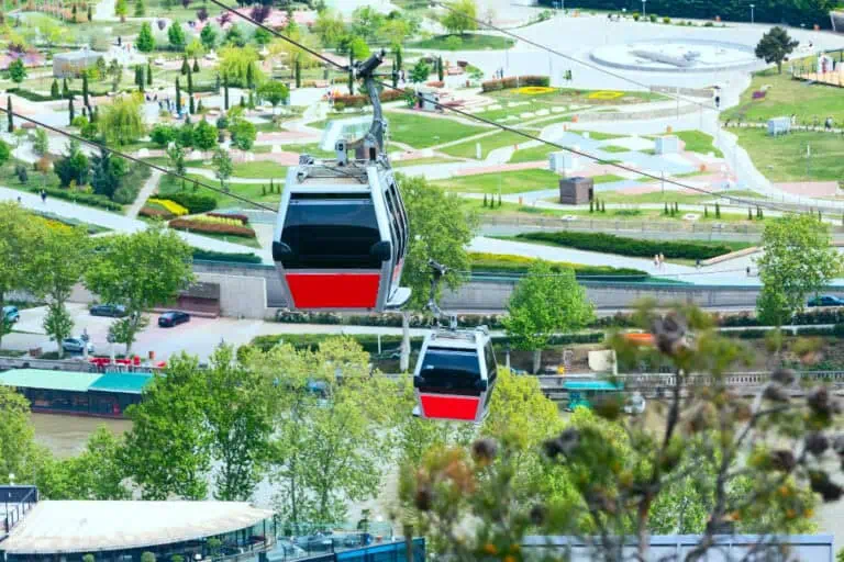 רכבל למצודת נריקלה