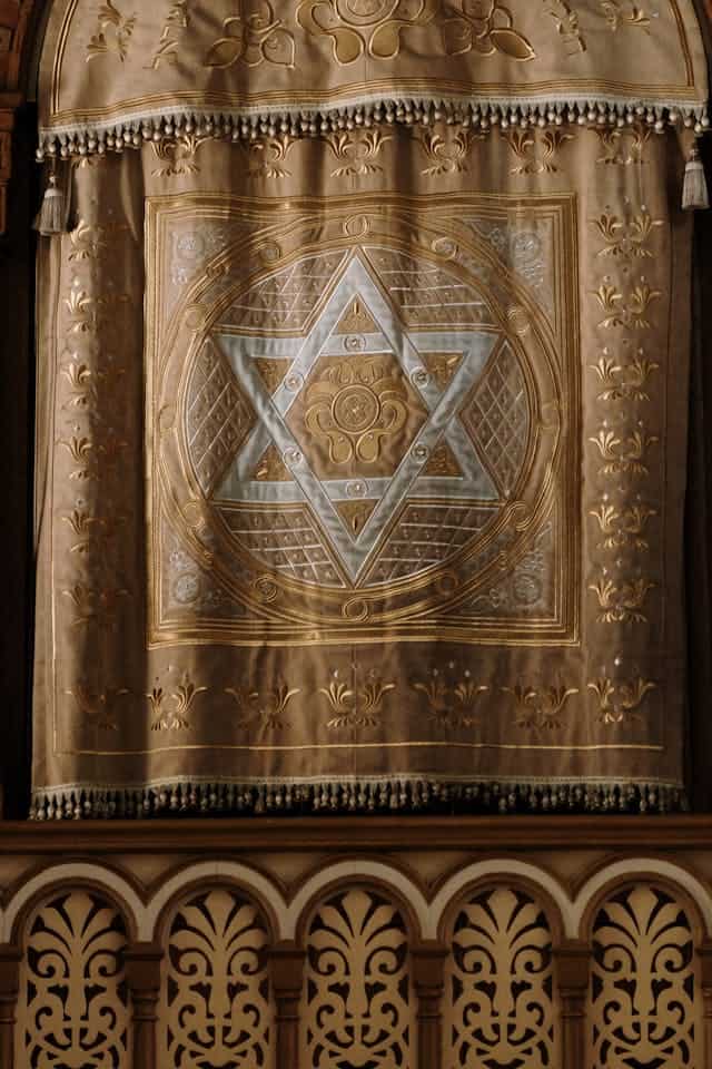 טביליסי – חופשה עם לב יהודי ליד בית חב״ד ובית הכנסת