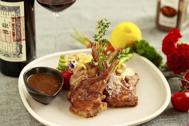 🍷 Zala Restaurant & Cellar